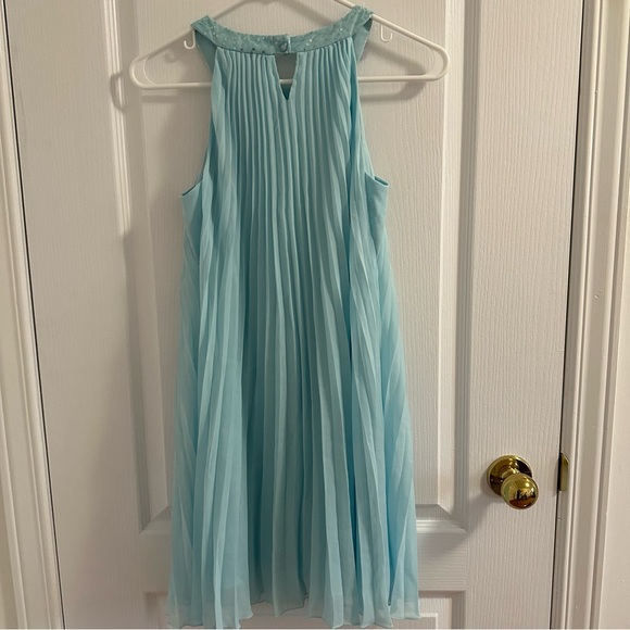 BLUE FORMAL DRESS - Picture 4 of 7